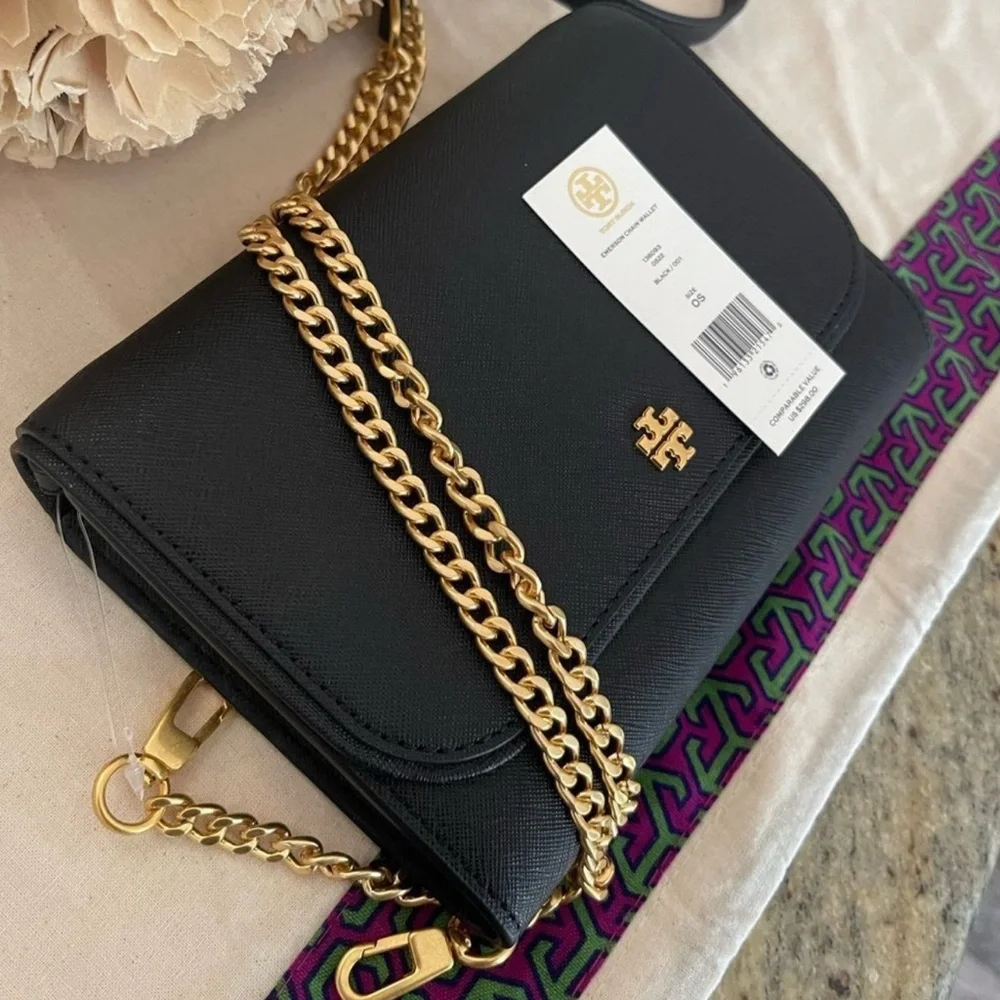 New tory burch Emerson chain wallet black